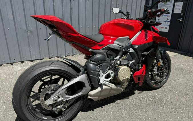 2025 Ducati STREETFIGHTER V4