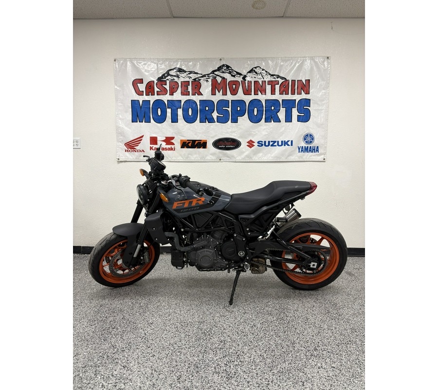 2023 Indian Motorcycle FTR Stealth Gray / Orange Burst - UO8637