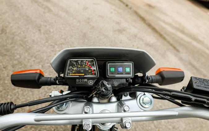 2027 YAMAHA TW200