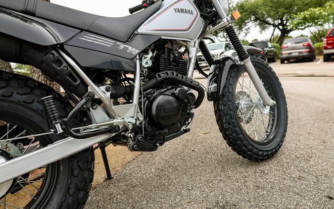 2027 YAMAHA TW200
