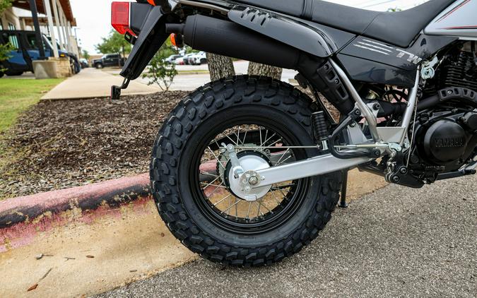 2027 YAMAHA TW200