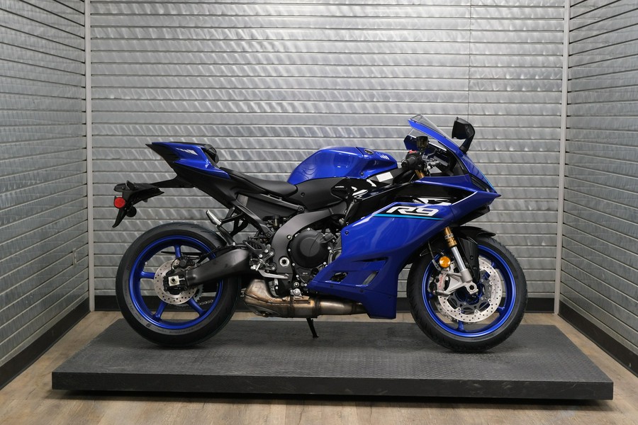 2027 YAMAHA YZF-R9
