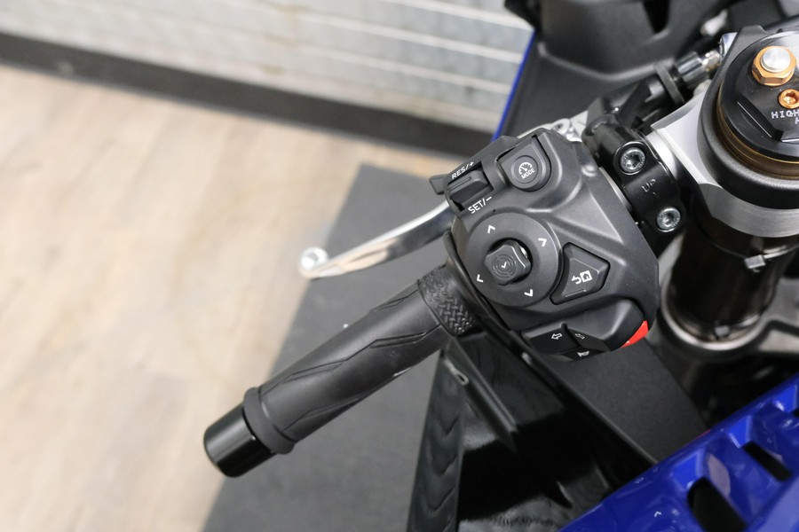 2027 YAMAHA YZF-R9