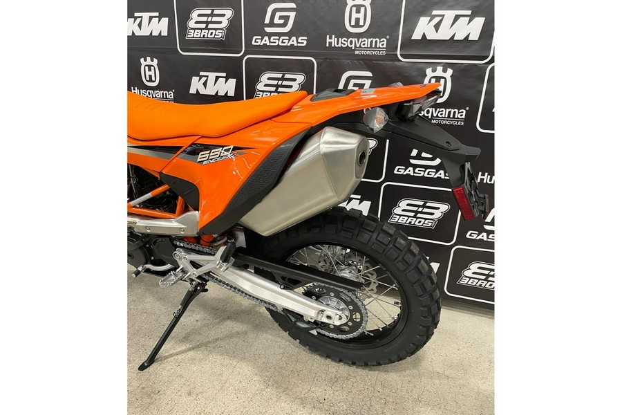 2024 KTM 690 Enduro R