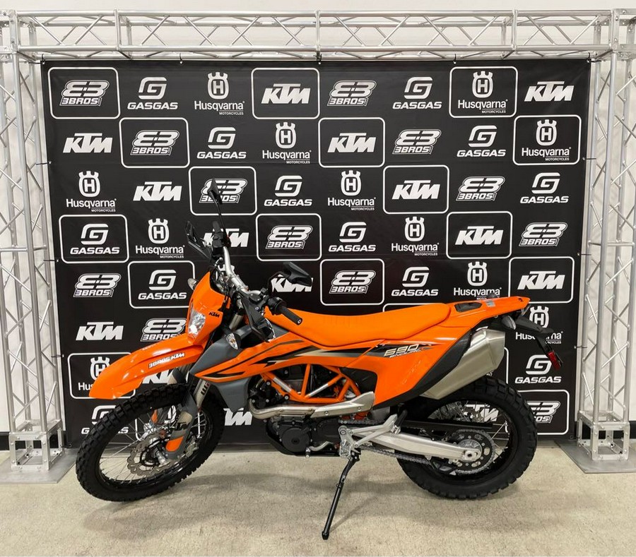 2024 KTM 690 Enduro R