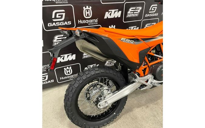 2024 KTM 690 Enduro R