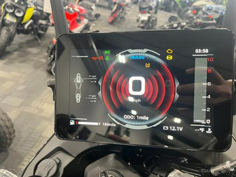 2025 CFMOTO Ibex 800 E