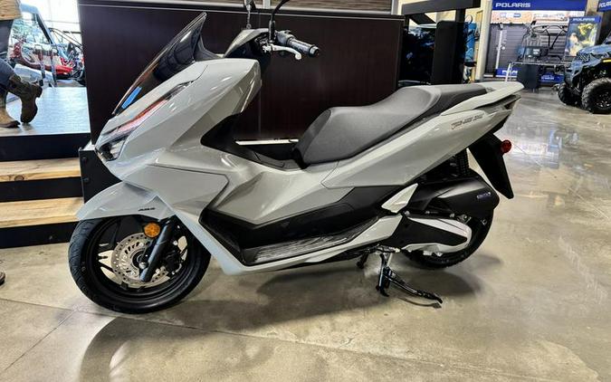2026 Honda® ADV160