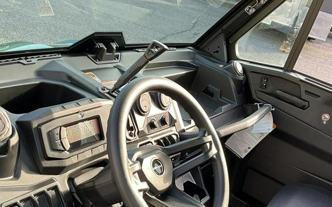 2026 Can-Am® Defender DPS CAB HD9 Compass Green
