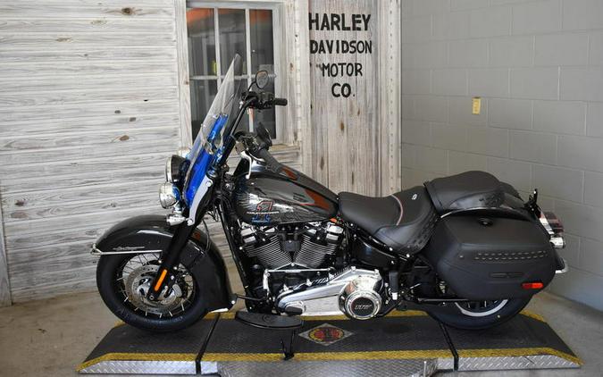 2026 Harley-Davidson® FLHC - Heritage Classic