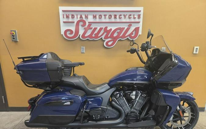 2024 Indian Pursuit Dark Horse with PowerBand Audio Package Springfield Blue