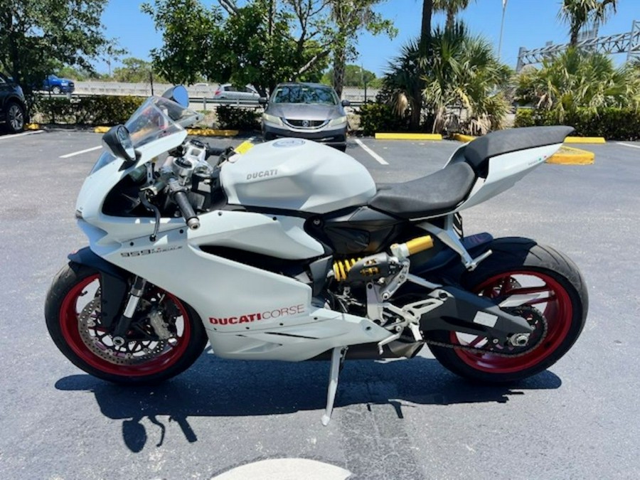 2017 Ducati 959 Panigale Arctic white silk