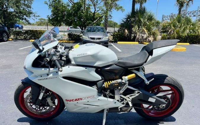 2017 Ducati 959 Panigale Arctic white silk