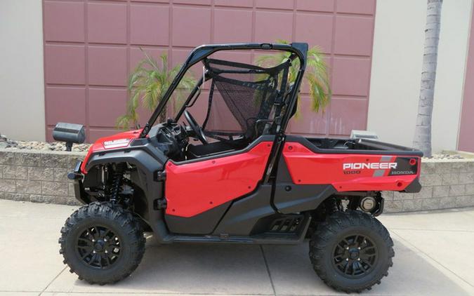 2022 Honda Pioneer 1000 Deluxe