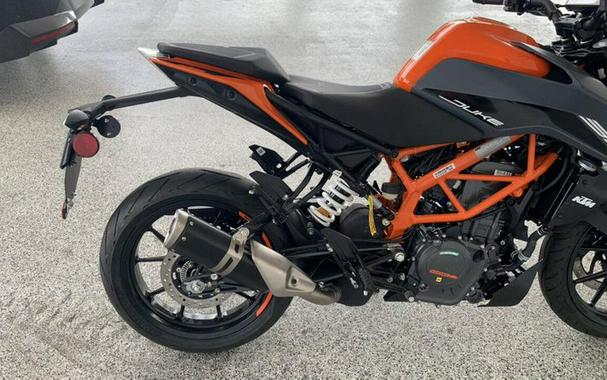 New 2023 KTM 390 DUKE