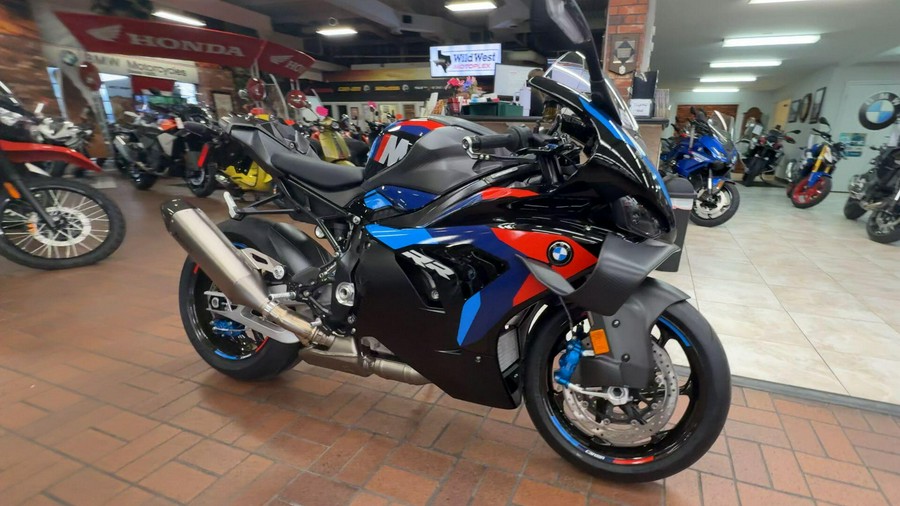 2026 BMW M 1000 RR