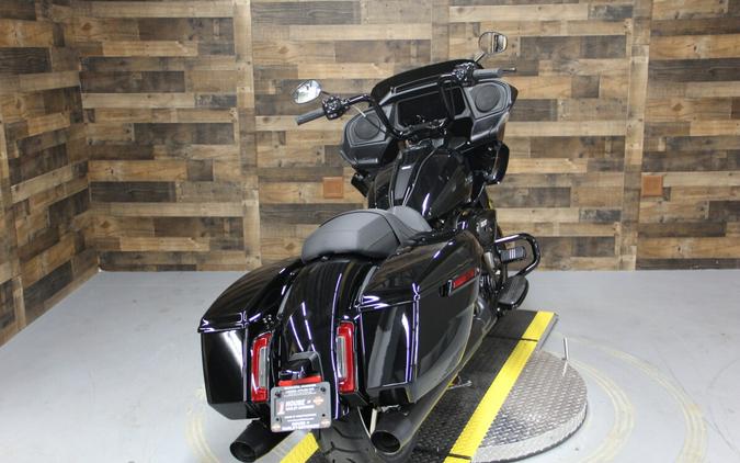 2024 Harley-Davidson Road Glide™ Vivid Black - Black Finish