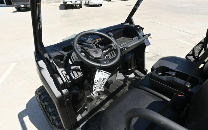2026 Can-Am Defender MAX HD7