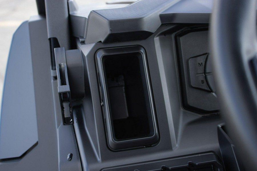 2026 CAN-AM DEFENDER MAX XT HD11 WITH 1025 INCH TOUCHSCREEN