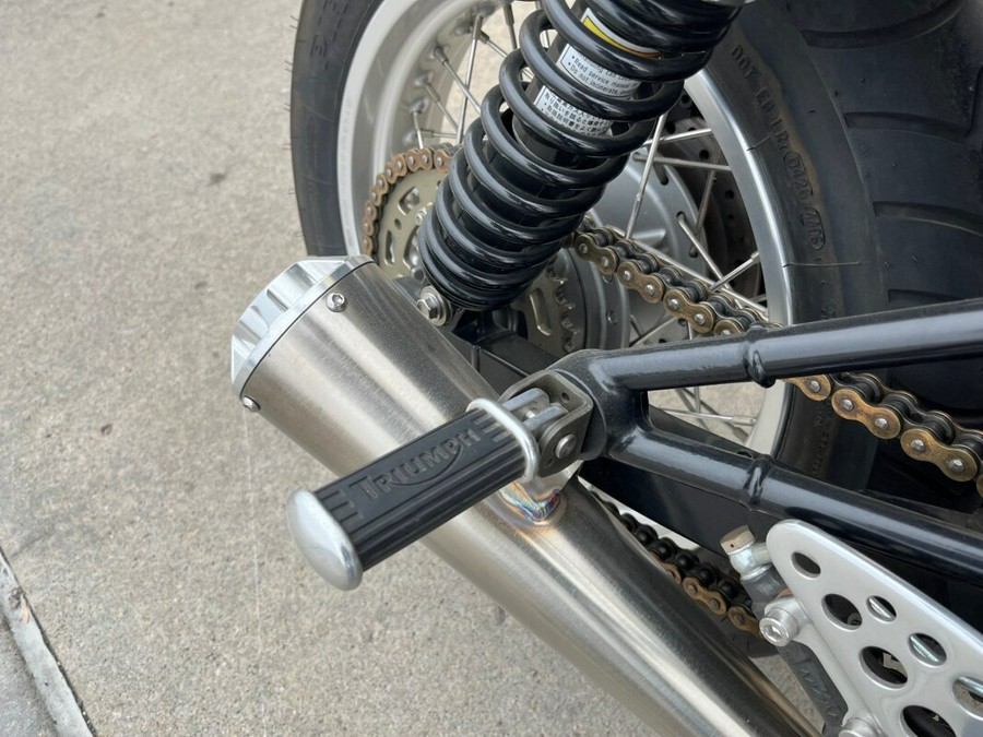 2004 Triumph Thruxton 900