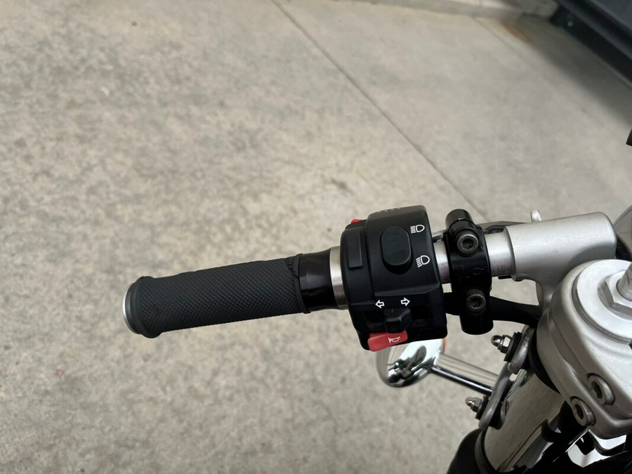 2004 Triumph Thruxton 900