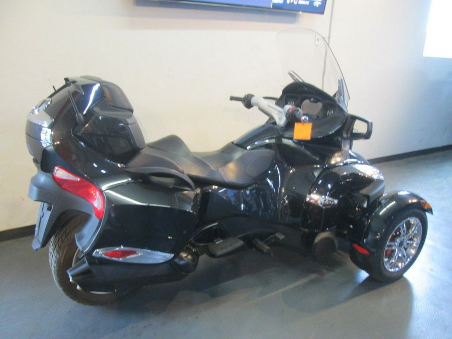 2010 Can-Am® Spyder Roadster RT-S
