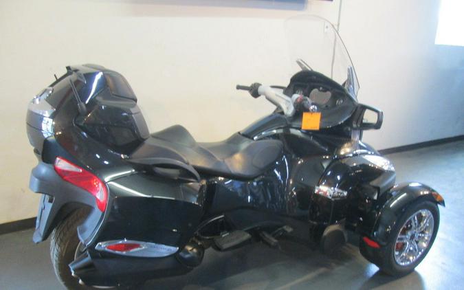 2010 Can-Am® Spyder Roadster RT-S