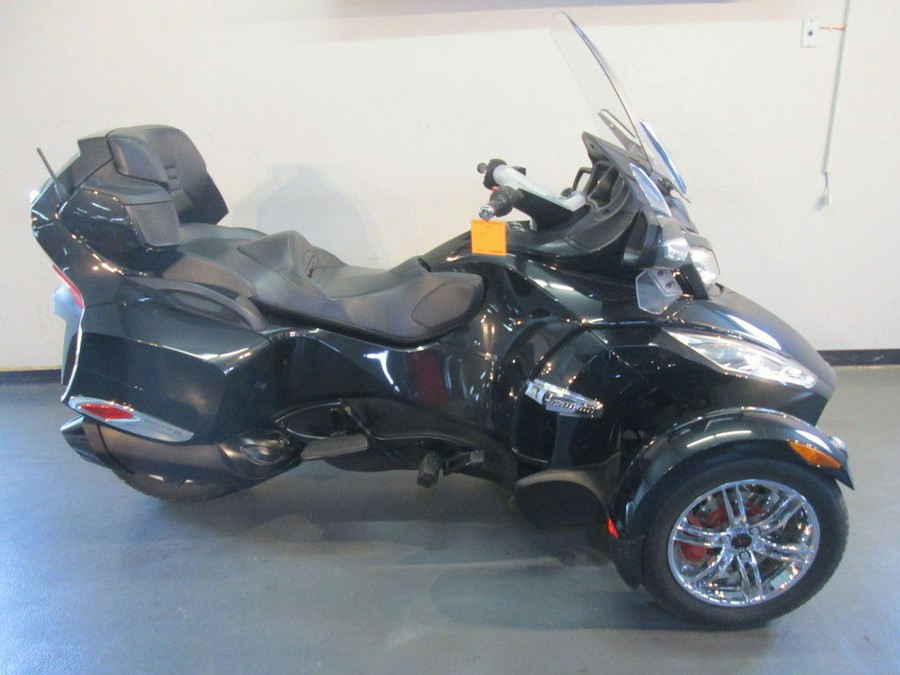 2010 Can-Am® Spyder Roadster RT-S