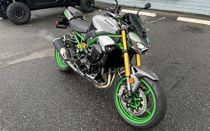2025 Kawasaki Z900 SE ABS