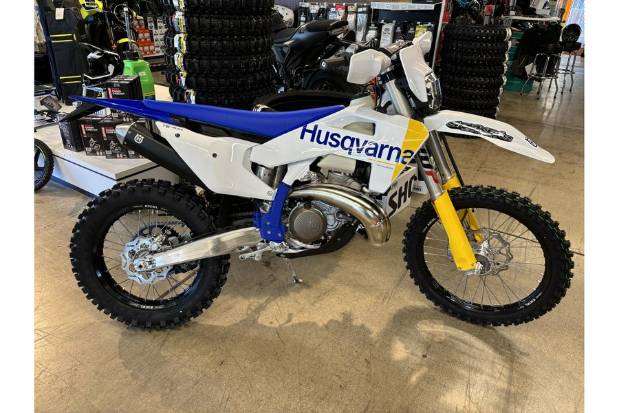 2027 TE 300 - Husqvarna Motorcycles