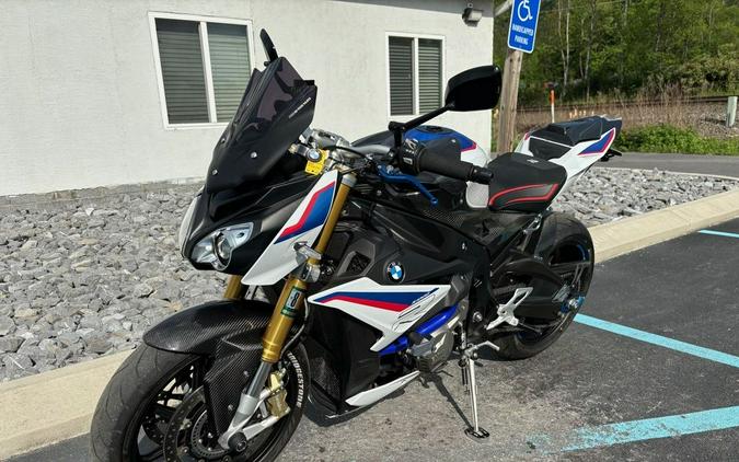 2018 BMW S 1000 R Light WT / Lupin BL Metallic / Racing RD Premium