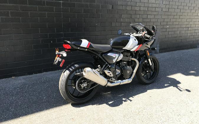 2026 Triumph Thruxton 400