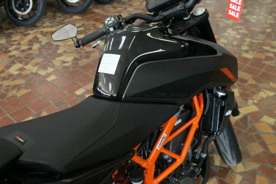 2023 KTM 390 Duke - PC239042