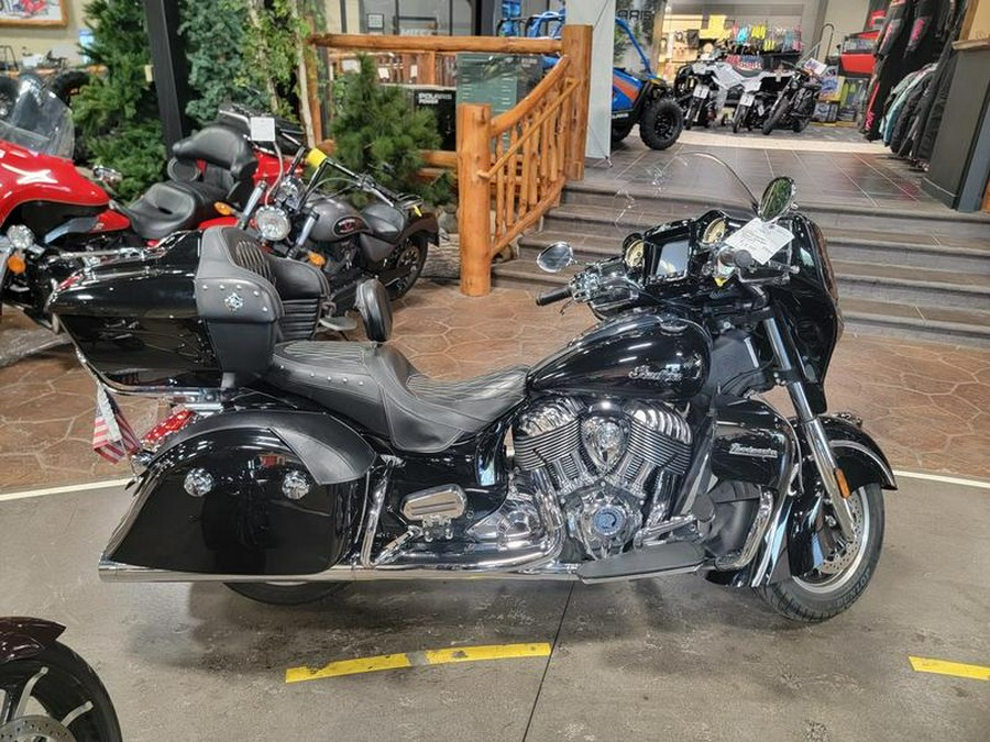 2018 Indian Motorcycle® Roadmaster® ABS Thunder Black