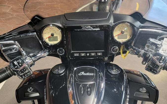 2018 Indian Motorcycle® Roadmaster® ABS Thunder Black