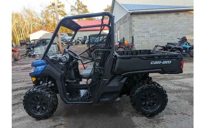 2023 Can-Am Defender DPS HD9