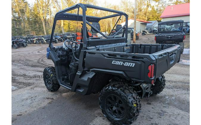 2023 Can-Am Defender DPS HD9