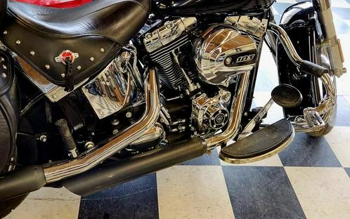 2017 Harley-Davidson® FLSTC - Heritage Softail® Classic