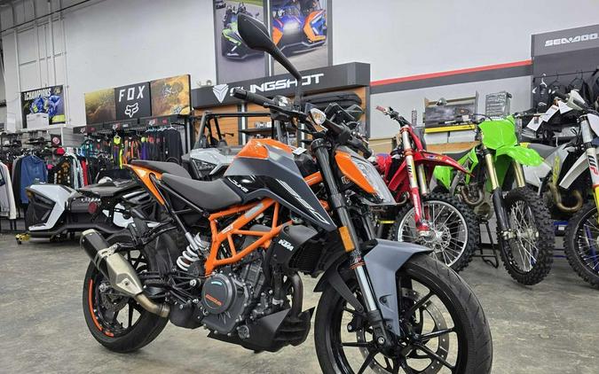 2023 KTM 390 Duke