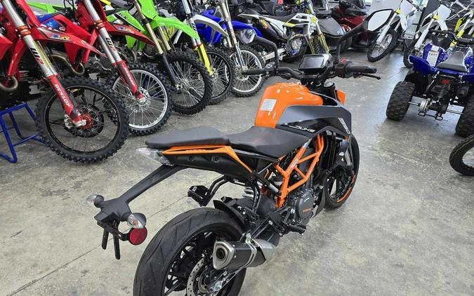 2023 KTM 390 Duke