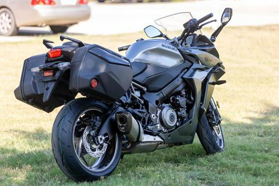 2025 Suzuki GSX-S1000GT+