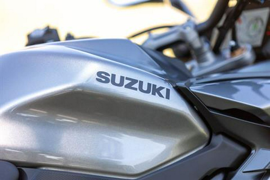 2025 Suzuki GSX-S1000GT+