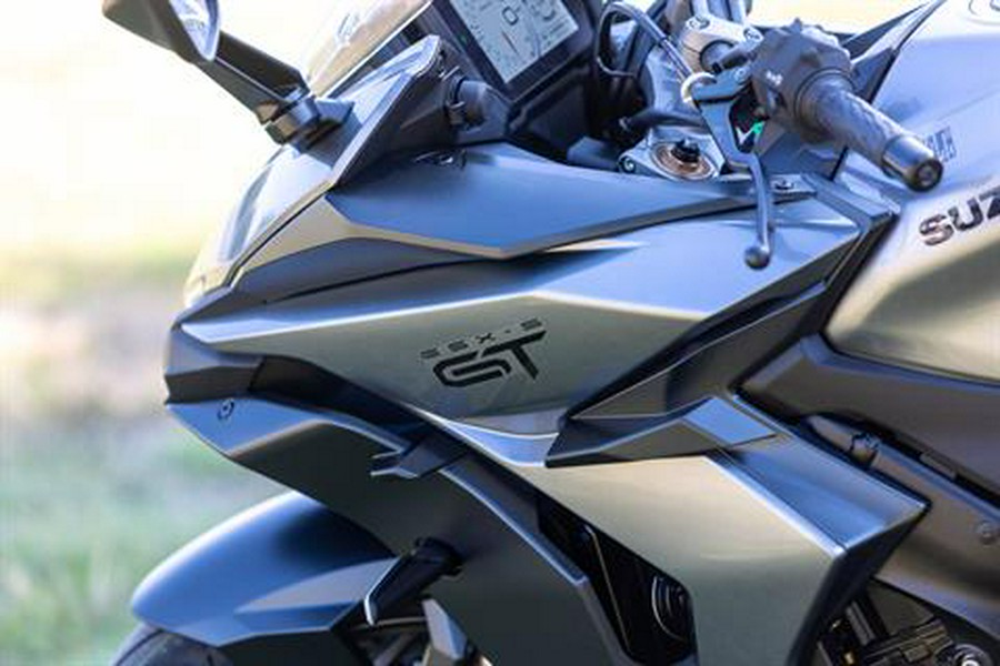 2025 Suzuki GSX-S1000GT+