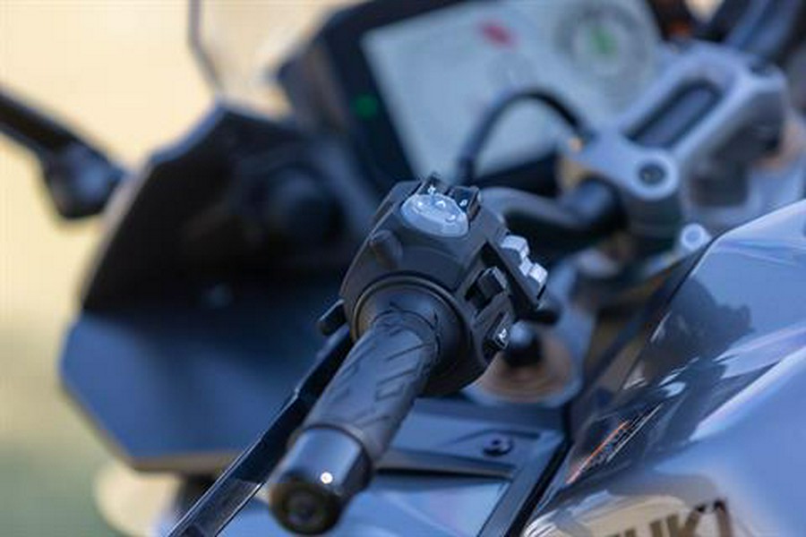 2025 Suzuki GSX-S1000GT+