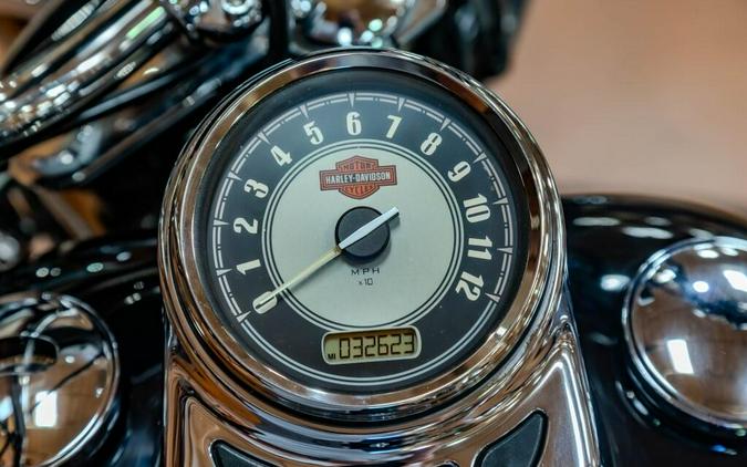 2011 Harley-Davidson Heritage Softail Classic FLSTC
