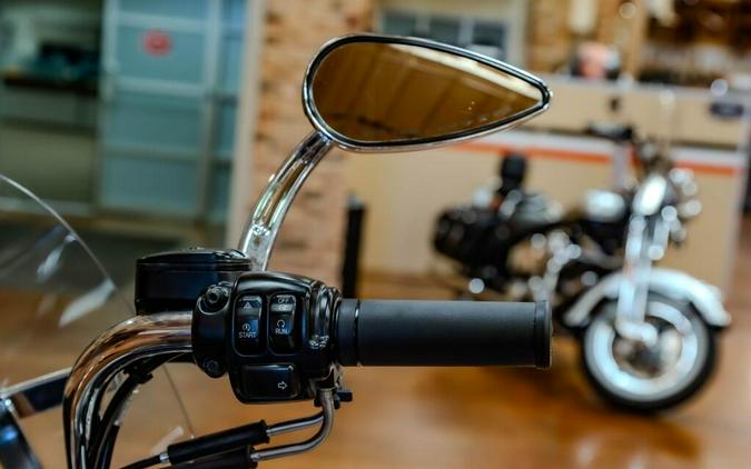 2011 Harley-Davidson Heritage Softail Classic FLSTC