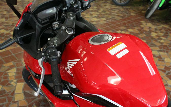 2022 Honda CBR500R ABS CBR500R ABS Matte Gray Metallic - N5300586