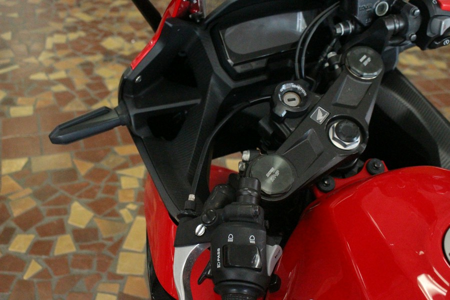 2022 Honda CBR500R ABS CBR500R ABS Matte Gray Metallic - N5300586