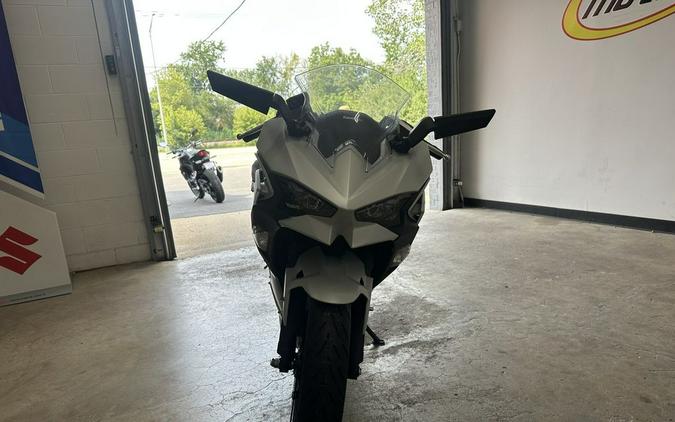 2025 Kawasaki Ninja® 500