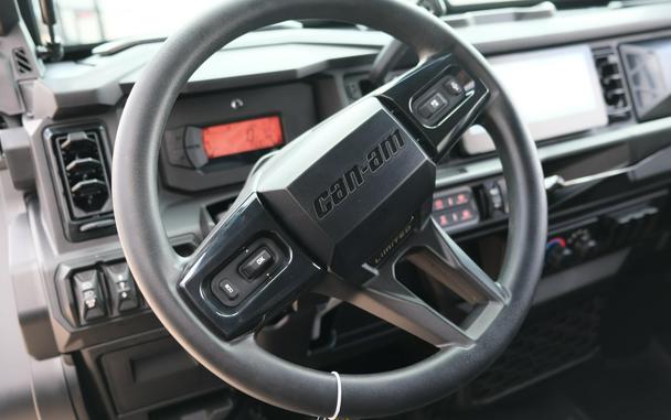 2027 CAN-AM DEFENDER MAX LIMITED CAB HD11